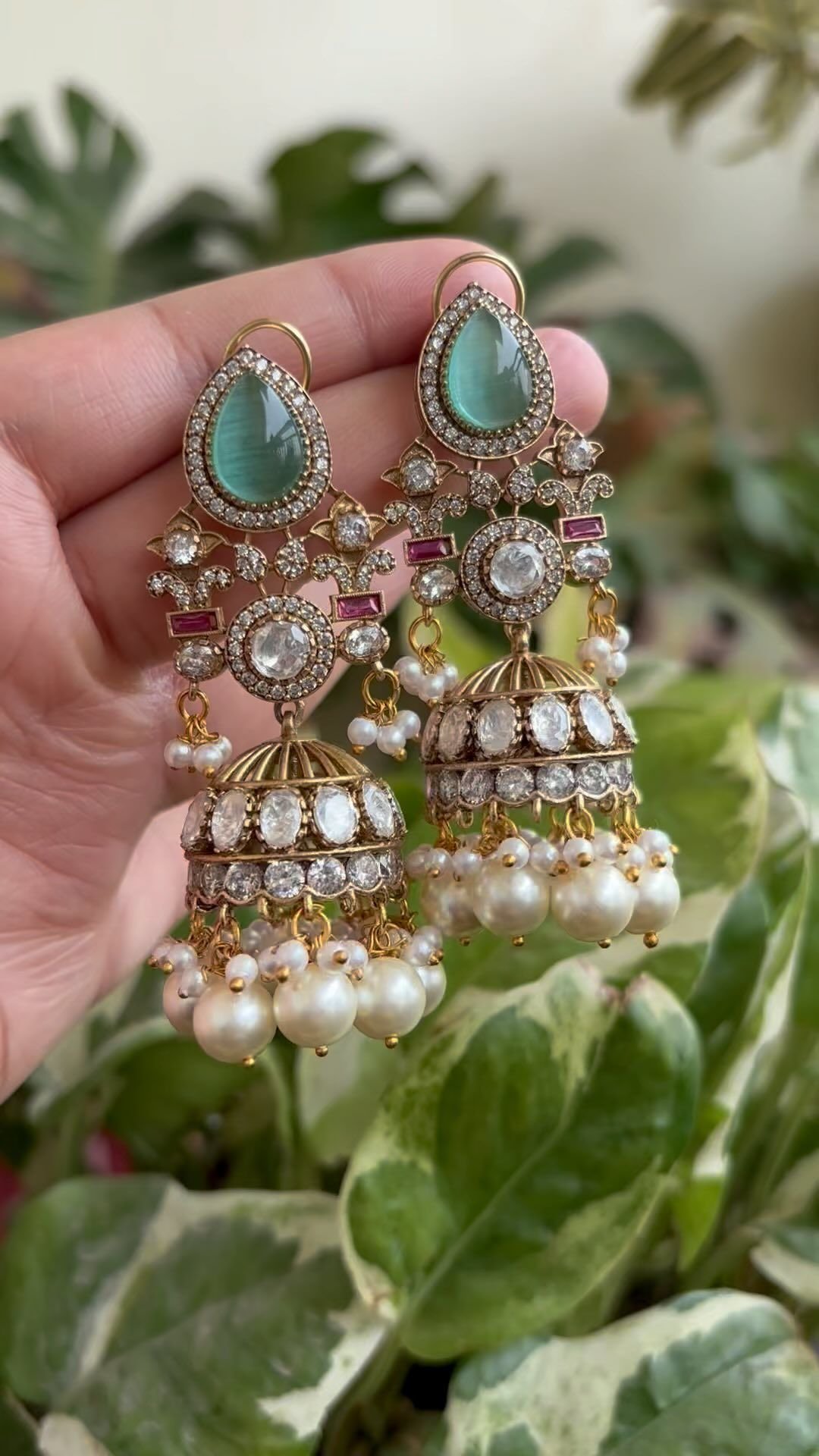 a99fd6b4c483ab97e9edd93c1933cf11 STONE JHUMKAS