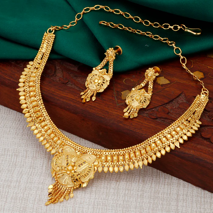 Golden Elegance earrings - Image 3