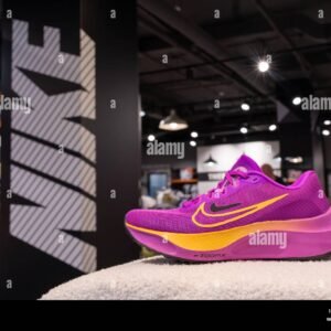 Sneakers shoes