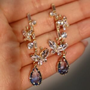 TEAR DROP EARRINGS